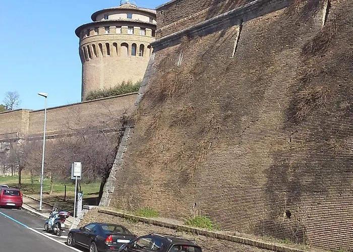 Vatican 3*
